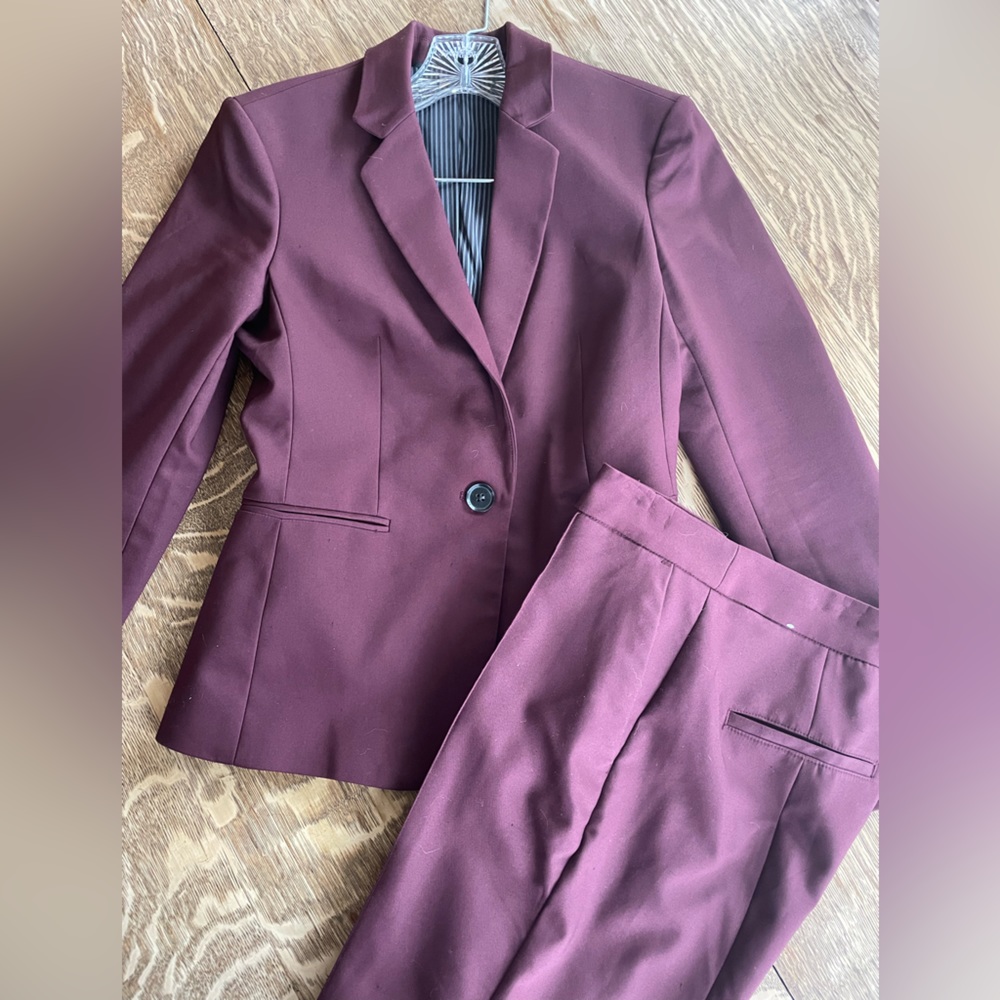 Express 2 piece maroon suit set size 2
